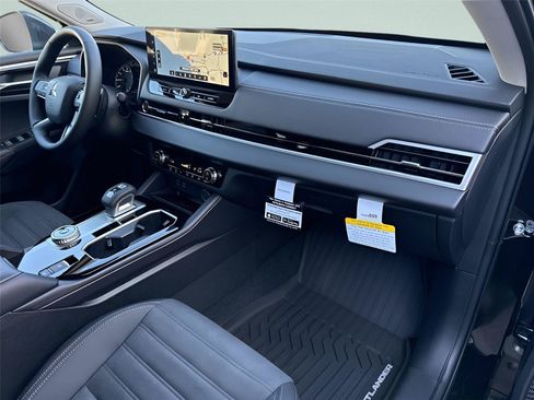 New 2026 Mitsubishi Outlander SE FWD image 23