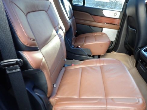 Certified 2024 Lincoln Navigator Reserve image 13