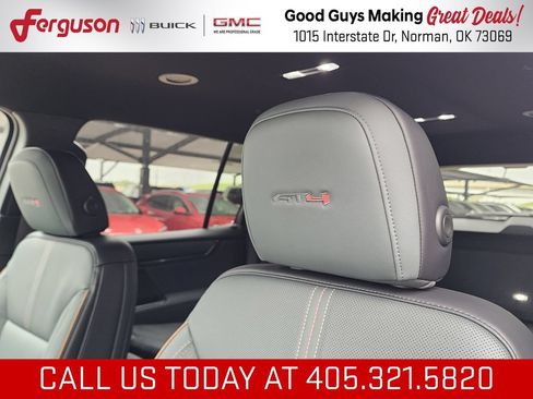 New 2026 GMC Acadia AT4 w/ Luxury Package AWD/4WD image 17
