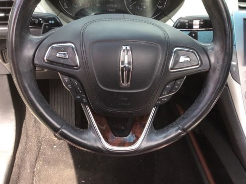 Used 2020 Lincoln MKZ Reserve w/ Elements Package AWD/4WD image 9