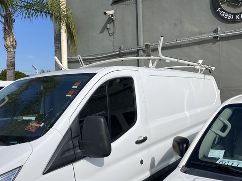 Used 2019 Ford Transit 250 130 Low Roof w/ Exterior Upgrade Package RWD image 15