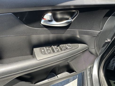 Certified 2024 Kia Forte GT-Line FWD image 21
