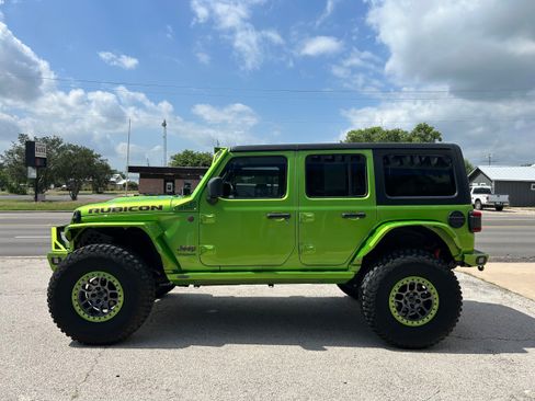 Used 2020 Jeep Wrangler Unlimited Rubicon AWD/4WD image 4
