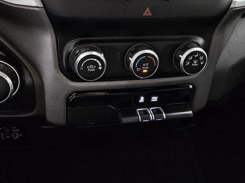 Used 2022 RAM 1500 Big Horn RWD image 11