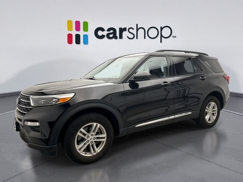 Used 2023 Ford Explorer XLT w/ Equipment Group 202A AWD/4WD image 1