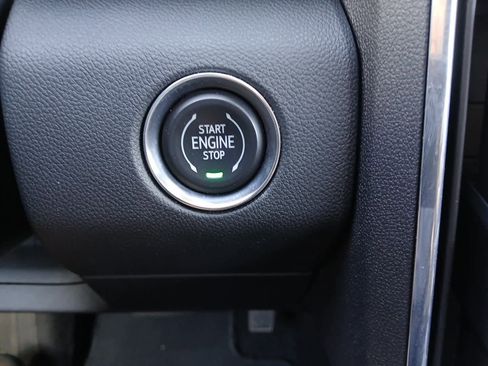 Used 2025 GMC Acadia Elevation w/ Elevation Premium Package AWD/4WD image 41