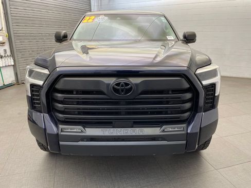 Used 2022 Toyota Tundra SR5 w/ SR5 Convenience Package AWD/4WD image 3