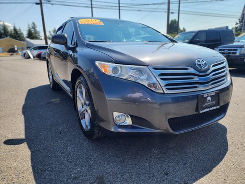 Used 2010 Toyota Venza AWD w/ Premium Pkg #2 image 3
