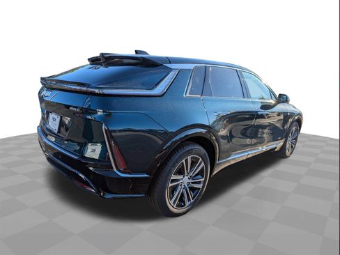 New 2026 Cadillac Lyriq Premium Luxury image 4