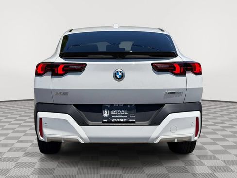 Used 2025 BMW X2 xDrive28i w/ Premium Package AWD/4WD image 8