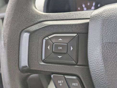 Used 2018 Ford F250 XL w/ Power Equipment Group AWD/4WD image 25