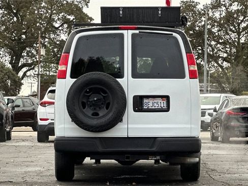 Used 2018 GMC Savana 3500 LT w/ LT Preferred Equipment Group image 6