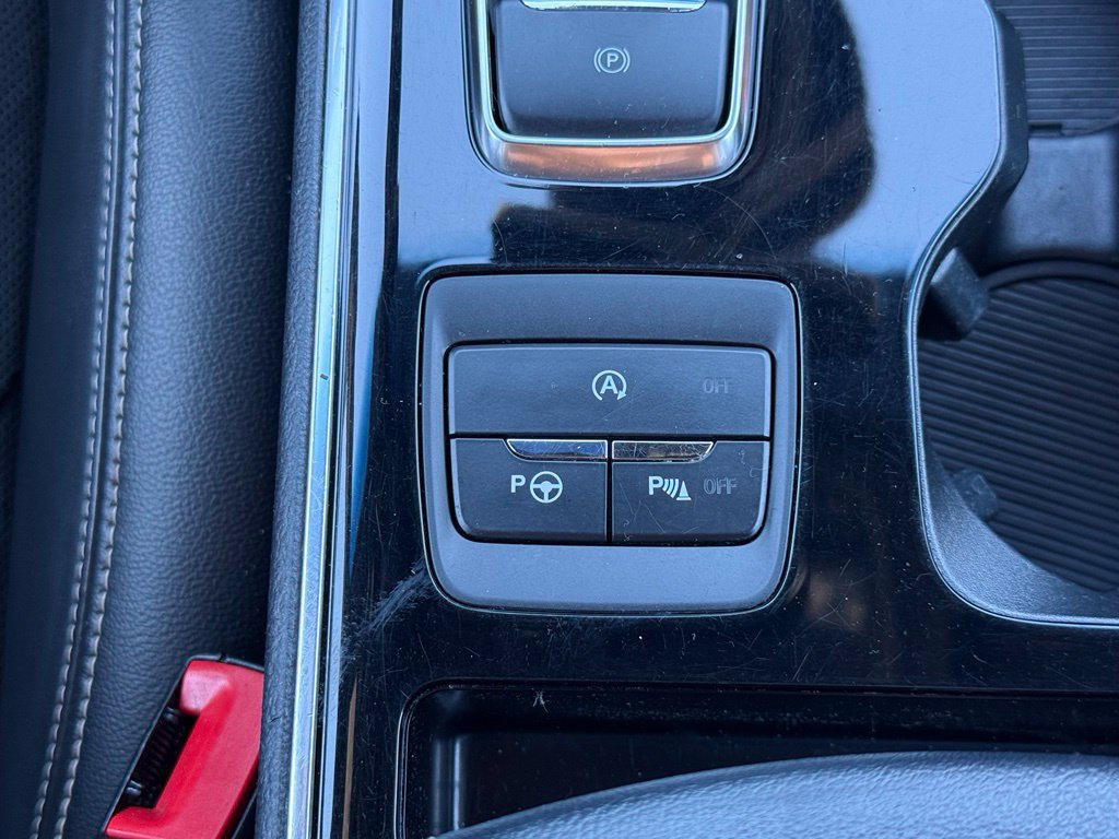 Used 2020 Ford Edge ST w/ Equipment Group 401A AWD/4WD image 27