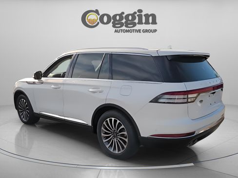 Used 2022 Lincoln Aviator Reserve w/ Equipment Group 201A image 8