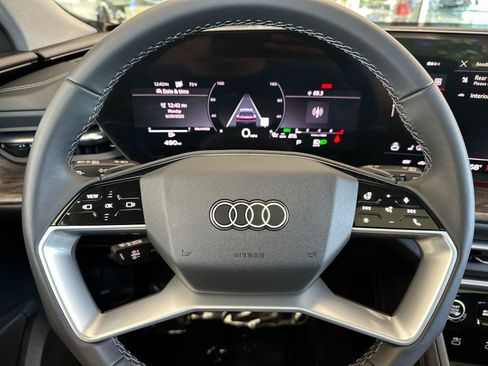 Used 2025 Audi Q5 Premium w/ Convenience Package AWD/4WD image 24