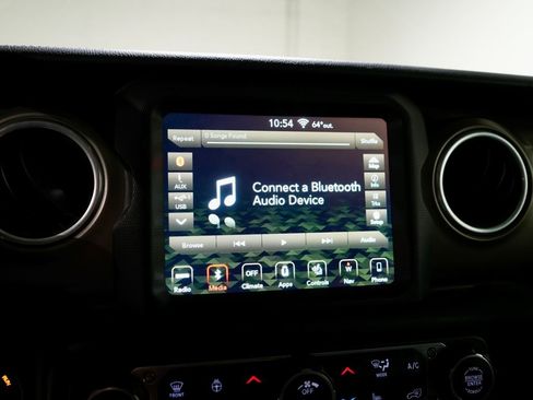 Used 2019 Jeep Wrangler Unlimited Rubicon w/ Dual Top Group image 18