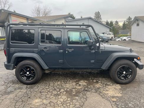 Used 2016 Jeep Wrangler Unlimited Sport w/ Power Convenience Group image 15