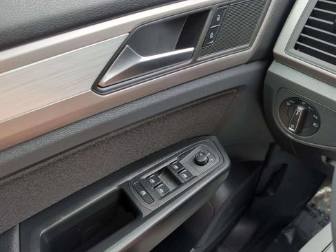 Used 2021 Volkswagen Atlas S FWD image 26