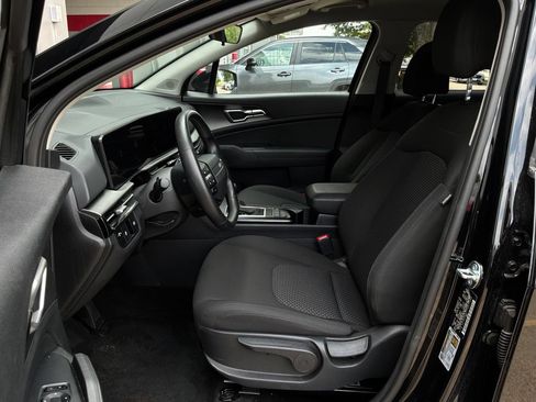 Used 2026 Kia Sportage LX FWD image 10