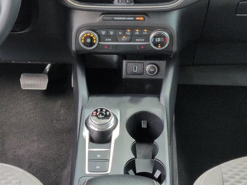 Used 2020 Ford Escape SE FWD image 19