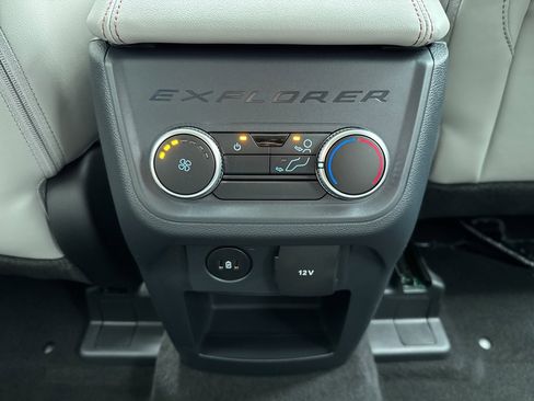 New 2026 Ford Explorer Active w/ Active Comfort Package image 22