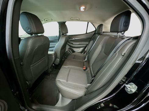 Used 2025 Buick Encore GX Preferred AWD/4WD image 29