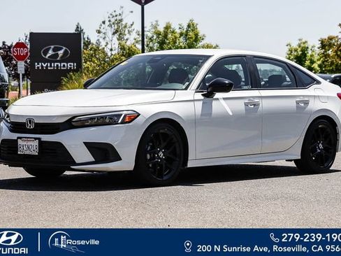 Used 2022 Honda Civic Sport image 1