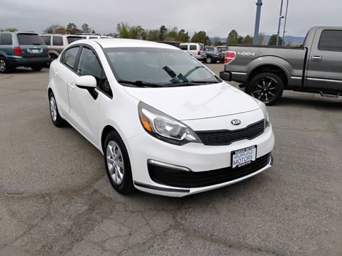 Used 2016 Kia Rio LX image 3