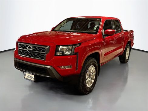 Used 2022 Nissan Frontier SV image 1