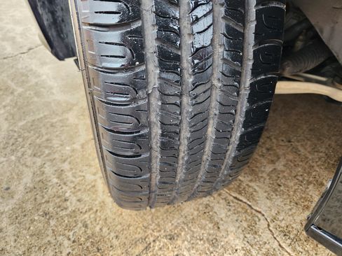 Used 2024 Nissan Altima 2.5 SV image 12