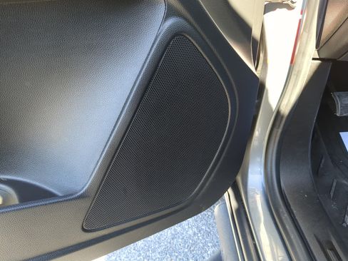 Used 2022 GMC Canyon Elevation w/ Trailering Package image 18