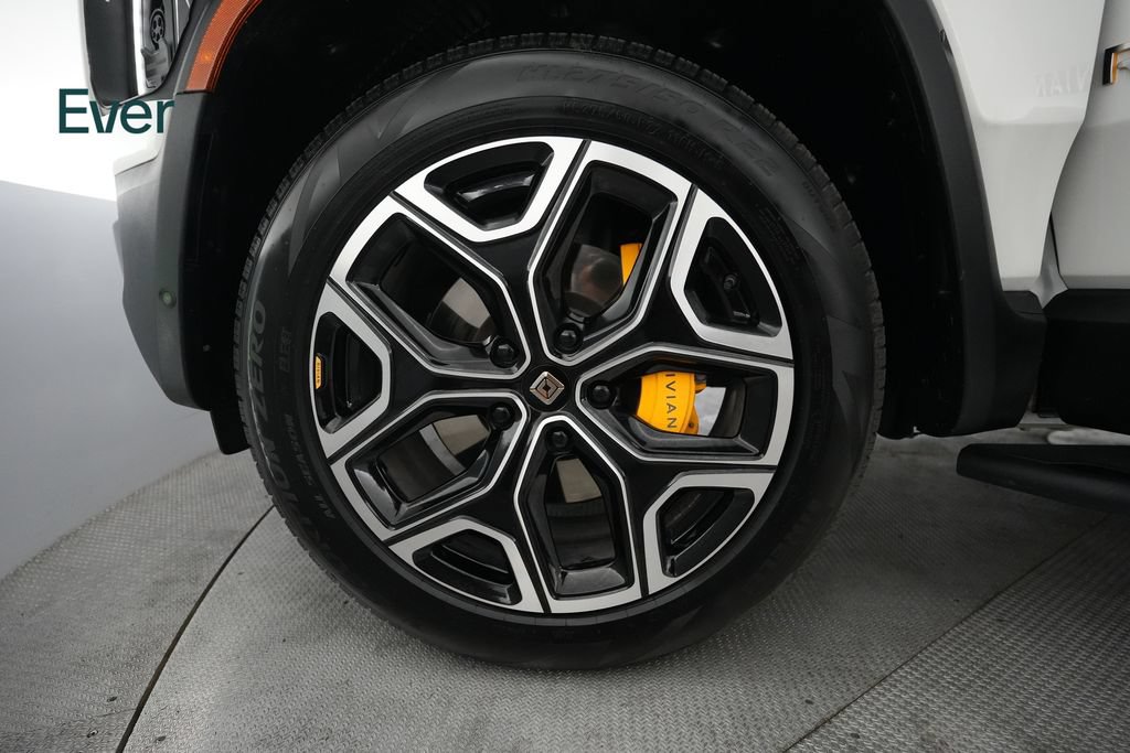 Used 2023 Rivian R1S Adventure Quad AWD/4WD image 19