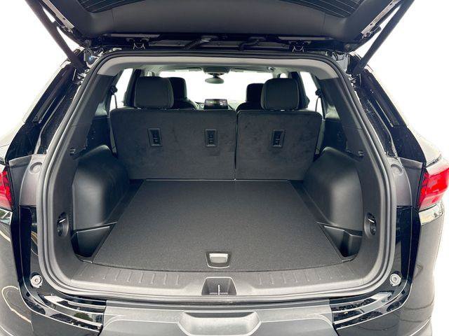 New 2026 Chevrolet Blazer LT w/ LPO, Black Sport Package FWD image 20