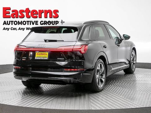 Used 2021 Audi e-tron Premium w/ Convenience Plus Package AWD/4WD image 5