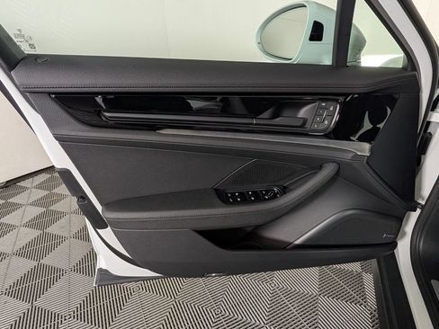 New 2026 Porsche Panamera RWD image 25