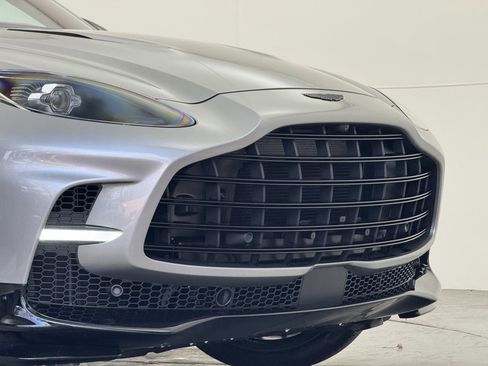 Used 2025 Aston Martin DBX 707 image 36