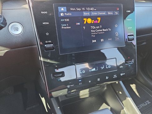 Used 2024 Hyundai Santa Cruz SEL image 15