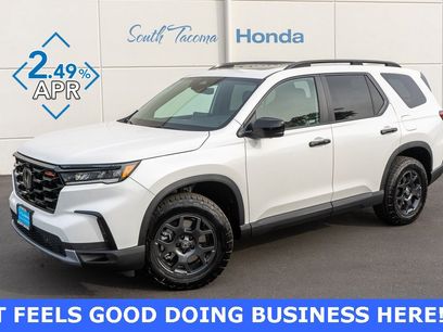 New 2025 Honda Pilot TrailSport