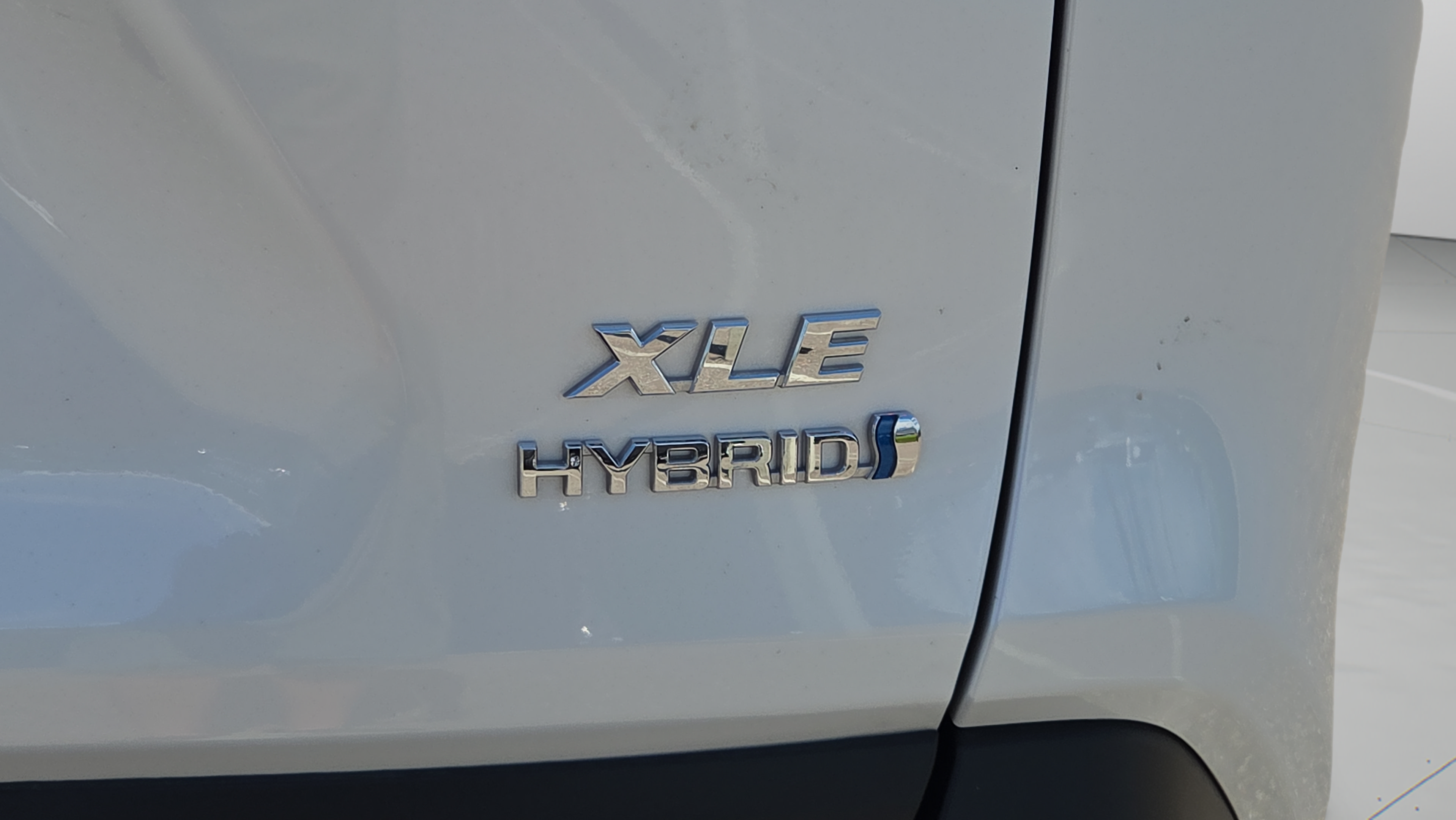 Certified 2023 Toyota RAV4 XLE Premium AWD/4WD image 32