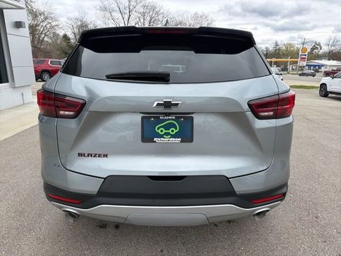 Certified 2024 Chevrolet Blazer LT w/ Redline Edition FWD image 4