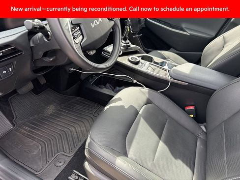 Certified 2023 Kia EV6 Wind RWD image 4