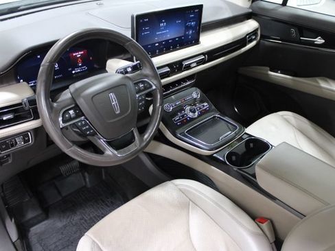 Used 2022 Lincoln Nautilus Reserve AWD/4WD image 48
