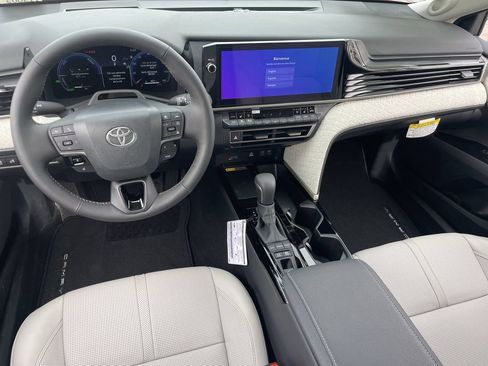 New 2026 Toyota Camry XLE FWD image 19