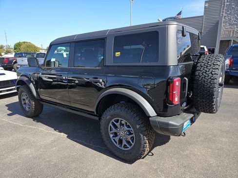 New 2025 Ford Bronco Badlands image 8