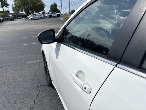 Used 2025 Nissan Sentra SV FWD image 29