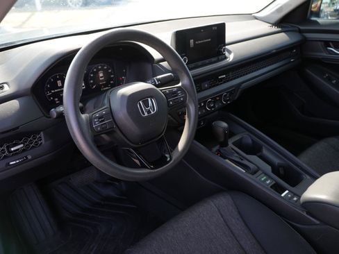 Used 2023 Honda Accord EX image 13