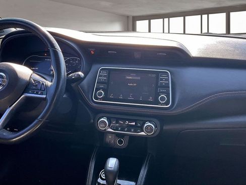 Used 2020 Nissan Kicks SR w/ SR Premium Package FWD image 8