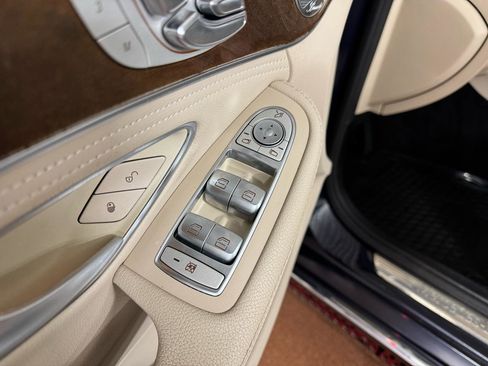 Used 2016 Mercedes-Benz C 300 C300 4MATIC Sedan w/Premium 2 image 17