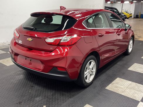 Used 2018 Chevrolet Cruze LT FWD image 18
