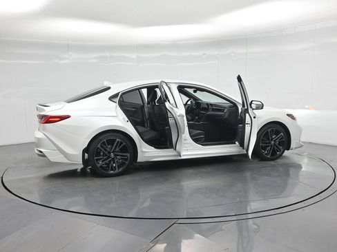 Used 2026 Toyota Camry XSE FWD image 4
